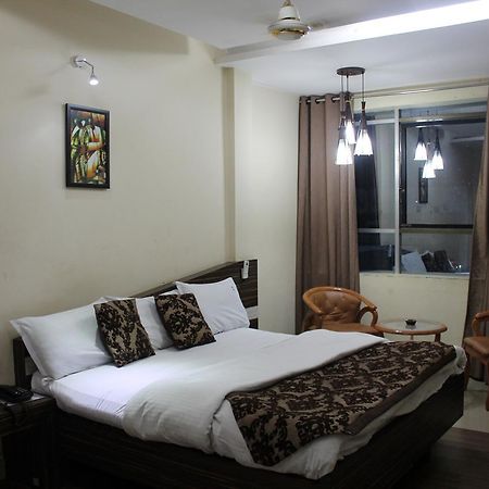 Hotel Swayam Jabalpur Εξωτερικό φωτογραφία