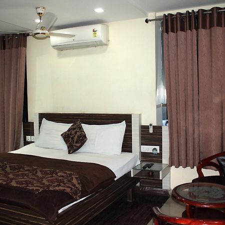 Hotel Swayam Jabalpur Εξωτερικό φωτογραφία