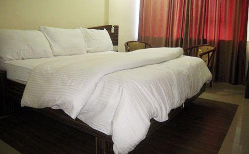Hotel Swayam Jabalpur Εξωτερικό φωτογραφία