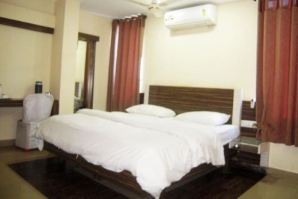 Hotel Swayam Jabalpur Δωμάτιο φωτογραφία